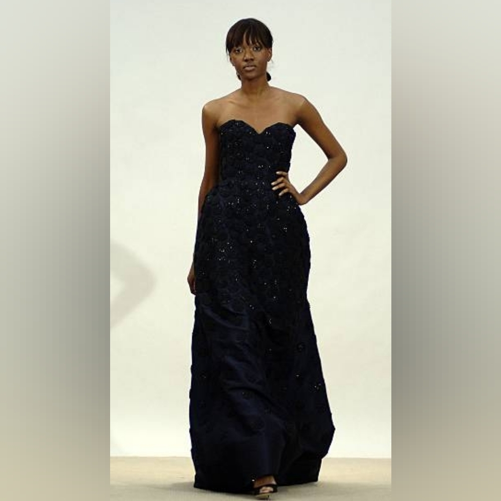 $8,000 OSCAR DE LA RENTA SILK BLUE EXCLUS BEAD EMBROID RUNWAY GOWN US 8 - Picture 15 of 16
